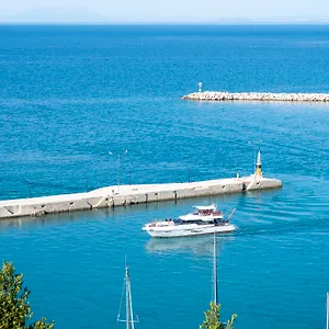 Faro Del Porto , Poros (Kefalonia) Grèce