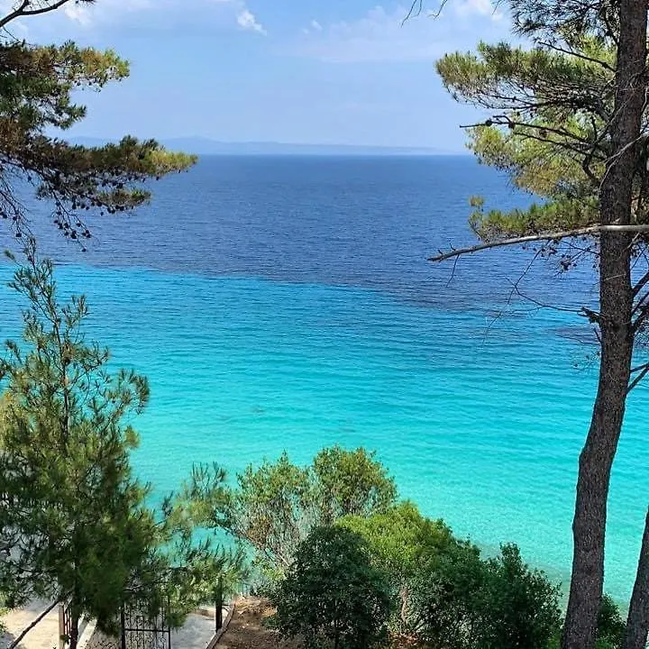 Nostos Hotel