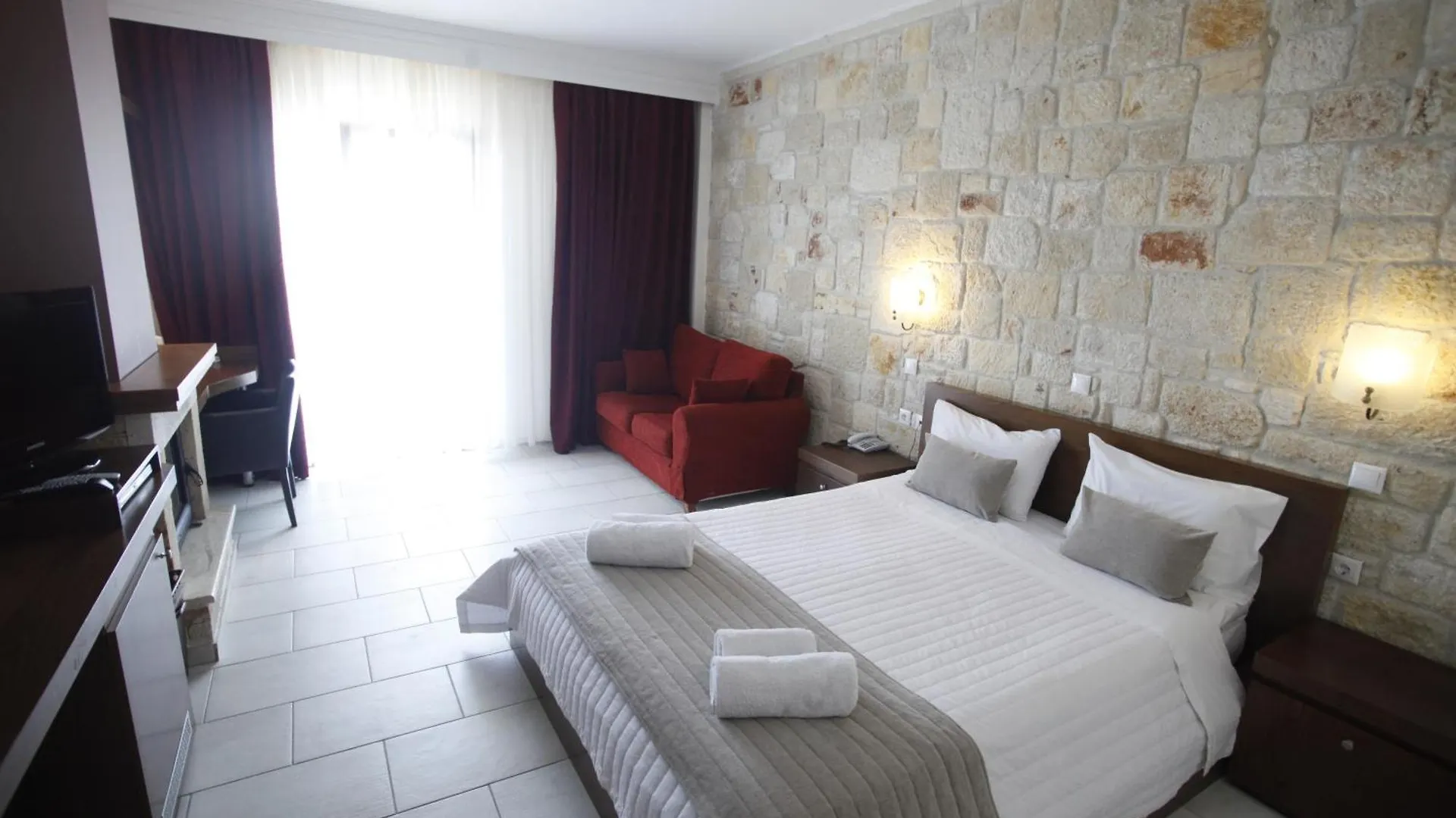 **  Nostos Hotel Greece
