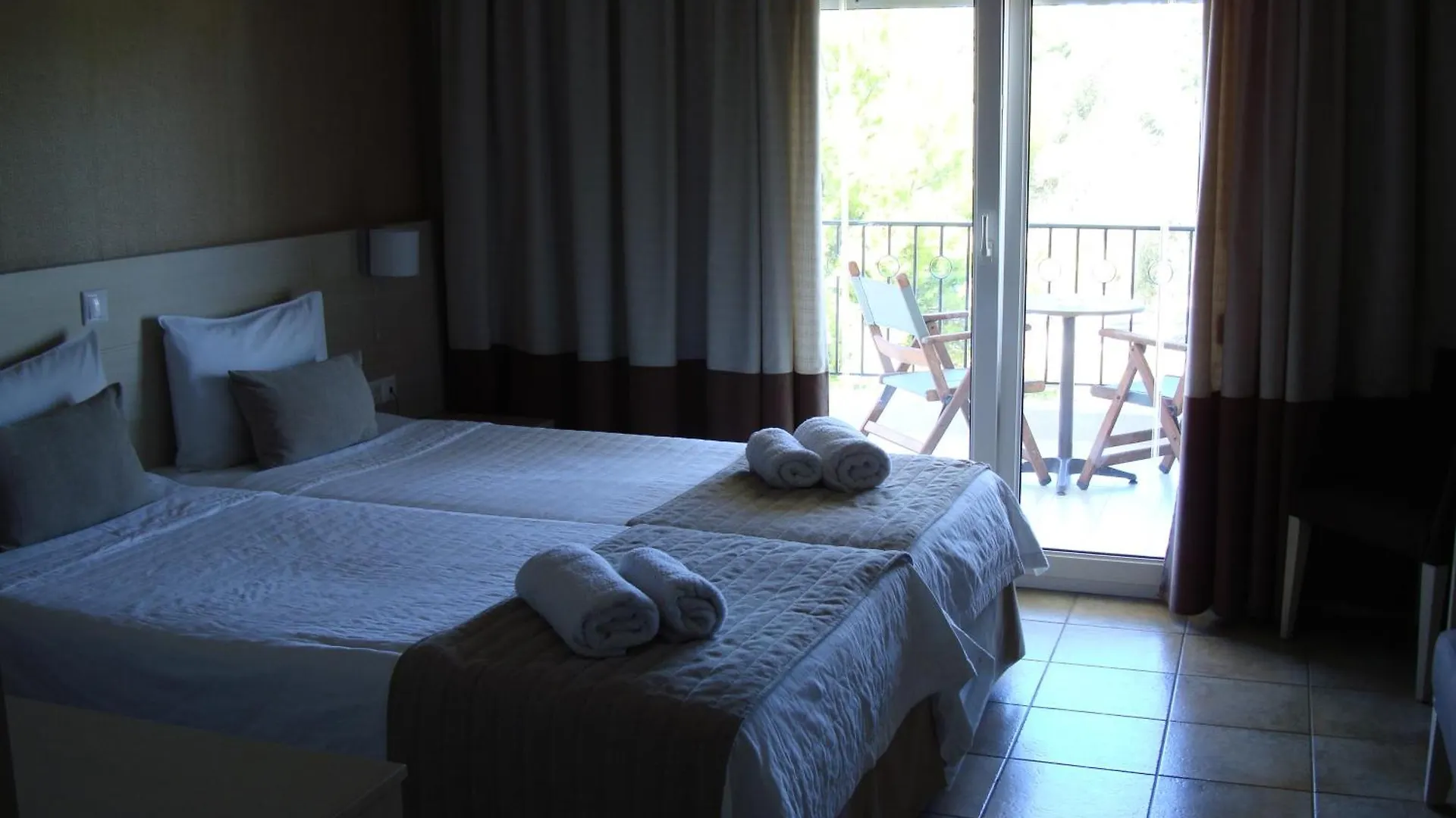 Nostos Hotel  Afytos